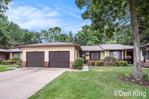 2154 Ter Van Drive NE, Grand Rapids, MI 49505