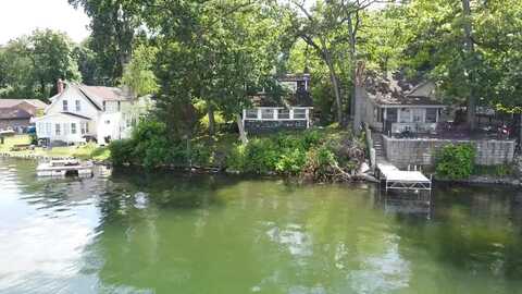 6523 Knox Drive, Brighton, MI 48116
