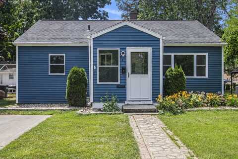 546 Humphrey Street, South Haven, MI 49090