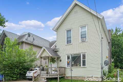 908 Chatham Street NW, Grand Rapids, MI 49504