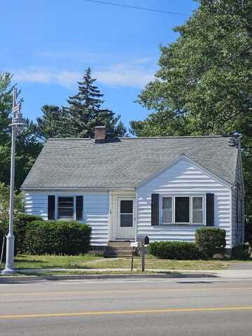 428 Seminole Road, Norton Shores, MI 49444