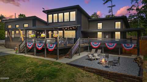 2466 McQueen Way, Sevierville, TN 37876