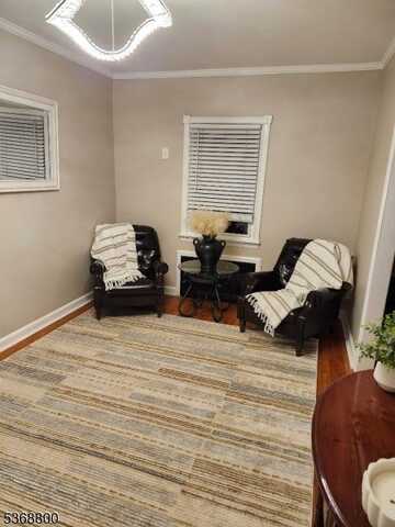 6 Barbara St, Newark, NJ 07105