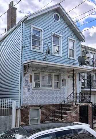 77 Chambers St, Newark, NJ 07105