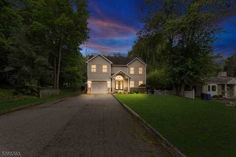 42 S Shore Trl, Sparta, NJ 07871