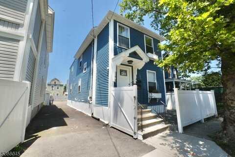 23 Howard St, Irvington, NJ 07111