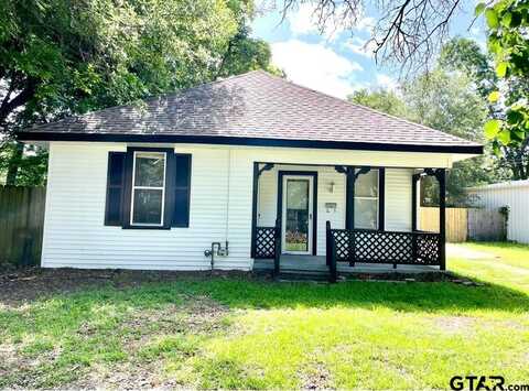 910 N Newsom St., Mineola, TX 75773