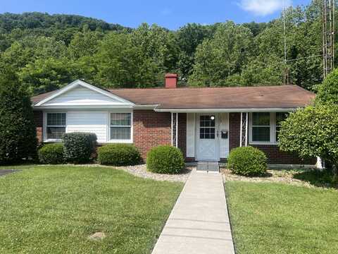 175 Circle Ln, White Sulphur Springs, WV 24986