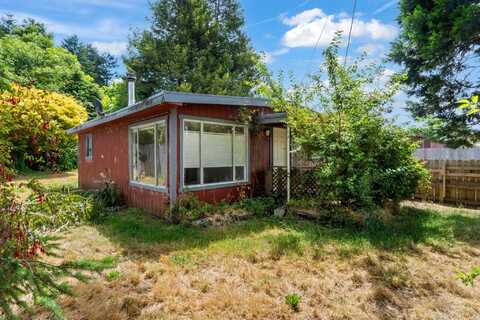 1819 D Avenue, McKinleyville, CA 95519