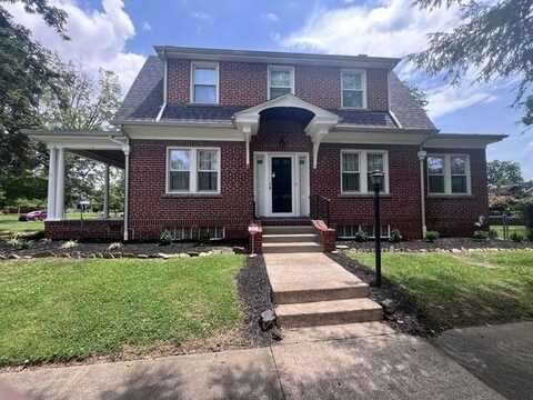 103 9th Avenue, Huntington, WV 25701