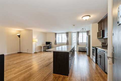 100 MANHATTAN AVE, Union City, NJ 07087