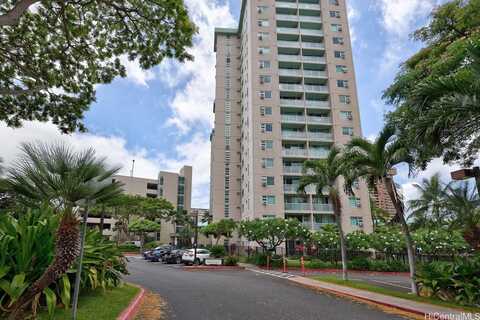 3009 Ala Makahala Place, Honolulu, HI 96818