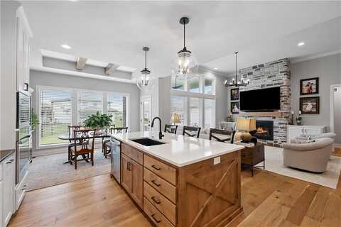 9260 Saddletop Street, Lenexa, KS 66227