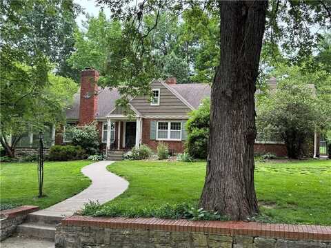 801 E Manor Road, Independence, MO 64055
