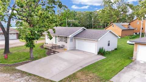 12567 Crestview Drive, Warsaw, MO 65355