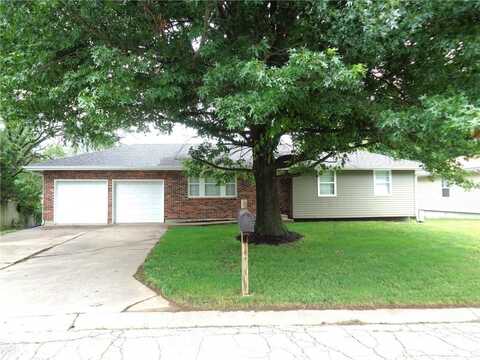 123 SE 240 Road, Warrensburg, MO 64093