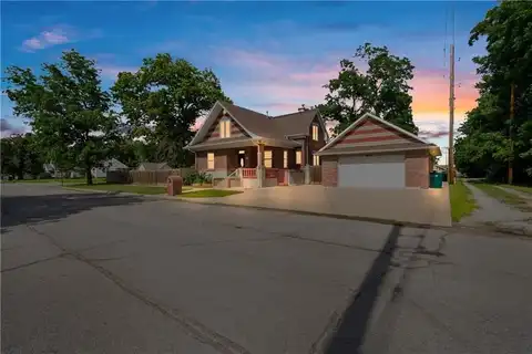 219 N 23rd Street, Parsons, KS 67357