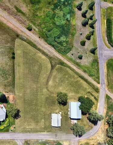 421 Merrill Ave, Craigmont, ID 83523