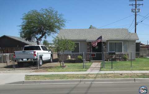 310 W 10th St, Imperial, CA 92251