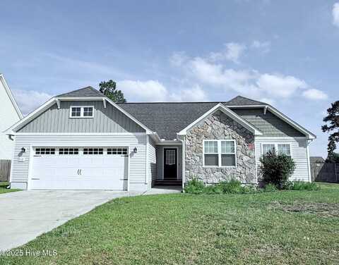 712 Addor Drive, Richlands, NC 28574