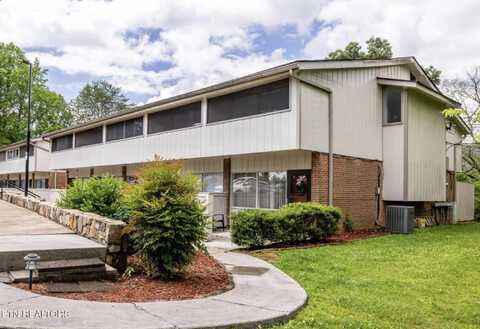 2806 Suncrest Rd, Pigeon Forge, TN 37863