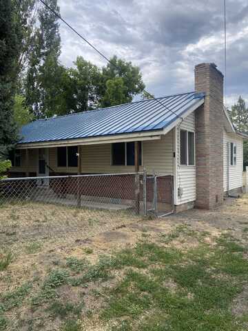 1445 Dayton Street, Klamath Falls, OR 97603