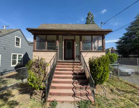 1034 High Street, Klamath Falls, OR 97601