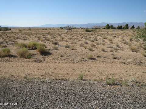 7369 N Skull Ave, Kingman, AZ 86401
