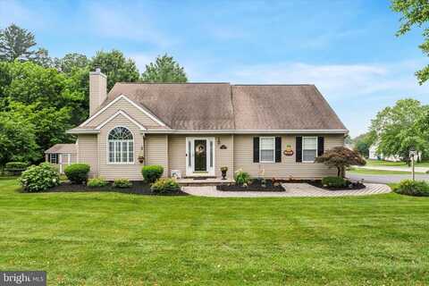 302 S BROOKSIDE DR, OXFORD, PA 19363