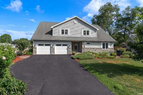 11068 N Quiet Water Circle, Monticello, IN 47960
