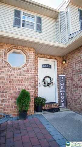 8 Freedom Terrace, Palmer, PA 18045