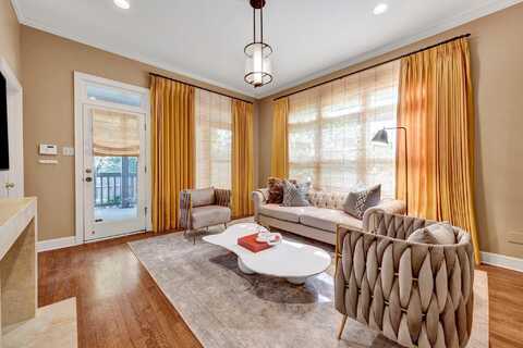1810 AUTUMN, Memphis, TN 38112