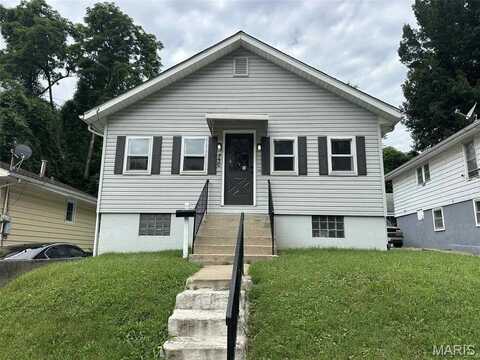 750 Park Drive, Alton, IL 62002