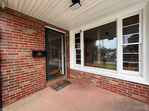 6760 Corbitt Avenue, University City, MO 63130