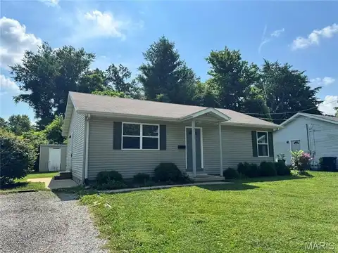 2713 Sassy Lane, Belleville, IL 62226