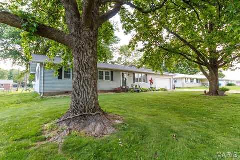 1515 RADER Drive, Lebanon, MO 65536