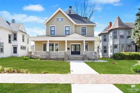 611 Houston Street, Manhattan, KS 66502