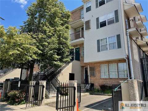 76 Union Street, Newark, NJ 07105