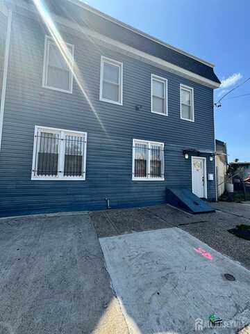 705 S 15th Street S, Newark, NJ 07103