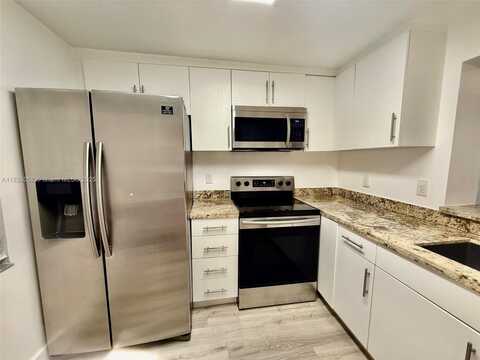 311 SE 3rd St, Dania Beach, FL 33004