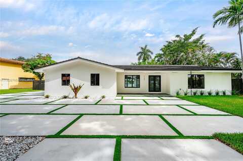 7101 E Troon Cir, Miami Lakes, FL 33014