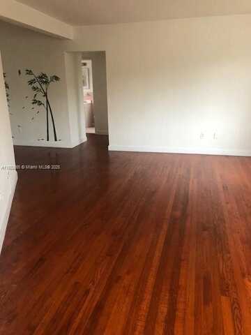 127 Phoenetia Ave, Coral Gables, FL 33134
