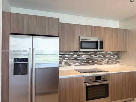 201 SW 17th Rd, Miami, FL 33129