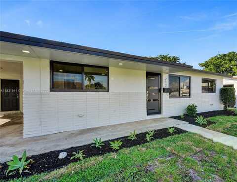 212 SW 11th Ave, Dania Beach, FL 33004