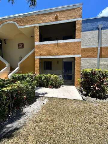 189 Lakeview Dr, Weston, FL 33326
