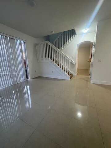 6141 NW 115th Pl, Doral, FL 33178