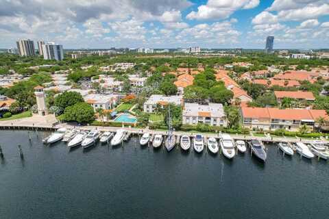 3552 Magellan Cir, Aventura, FL 33180