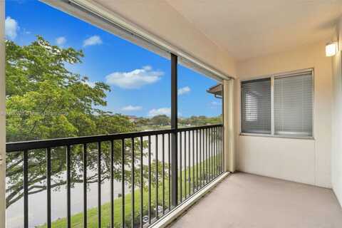 13701 SW 12th St, Pembroke Pines, FL 33027