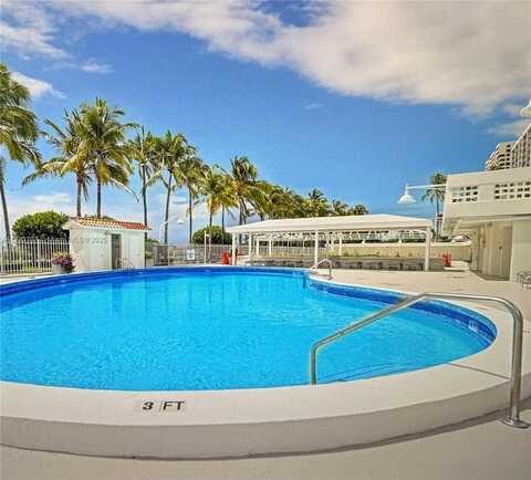 2899 Collins Ave, Miami Beach, FL 33140