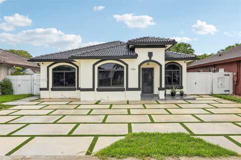 7754 NW 201st Ter, Hialeah, FL 33015